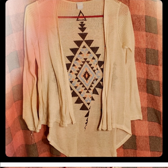 CLOSET CLEAR OUT!! Clearance items!!! - Picture 12 of 16